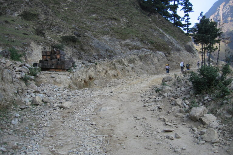 Lo Manthang road