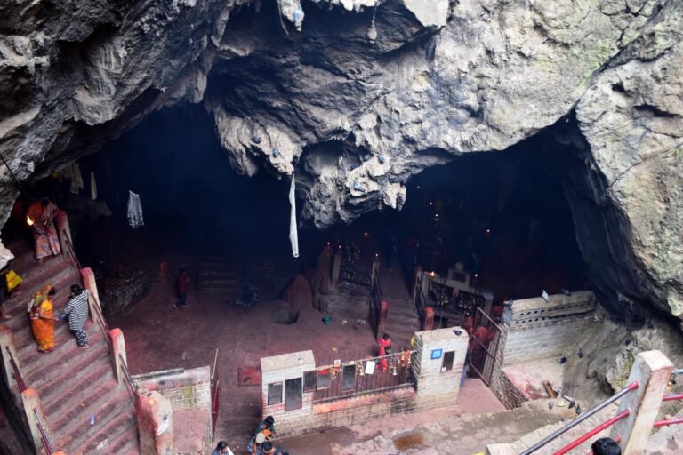 Halesi caves